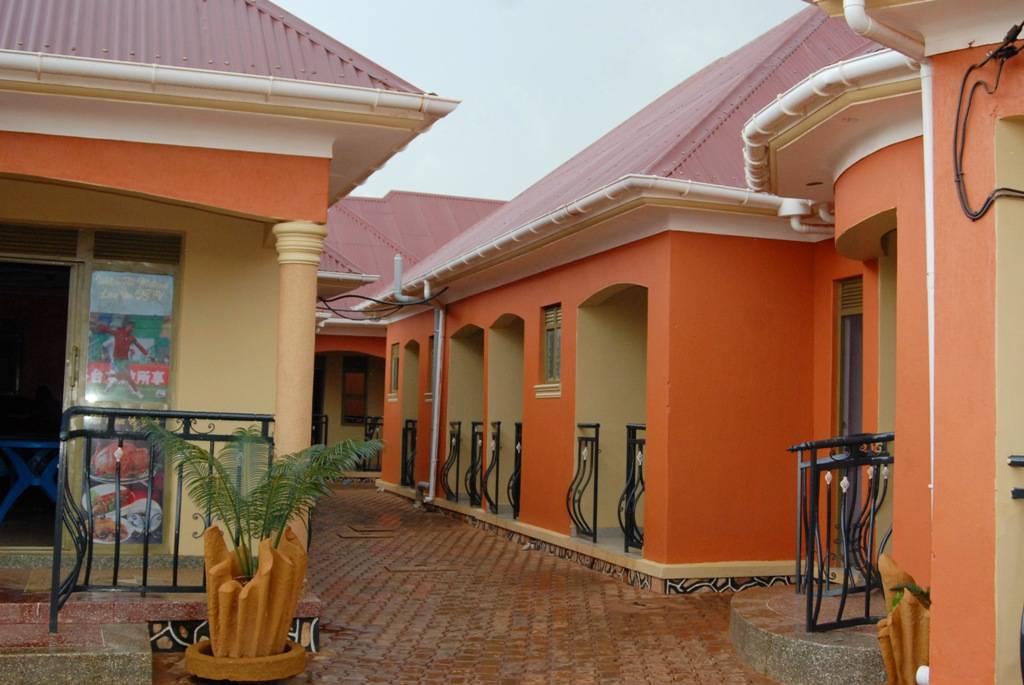 The Mountain Side Hotel, Busia